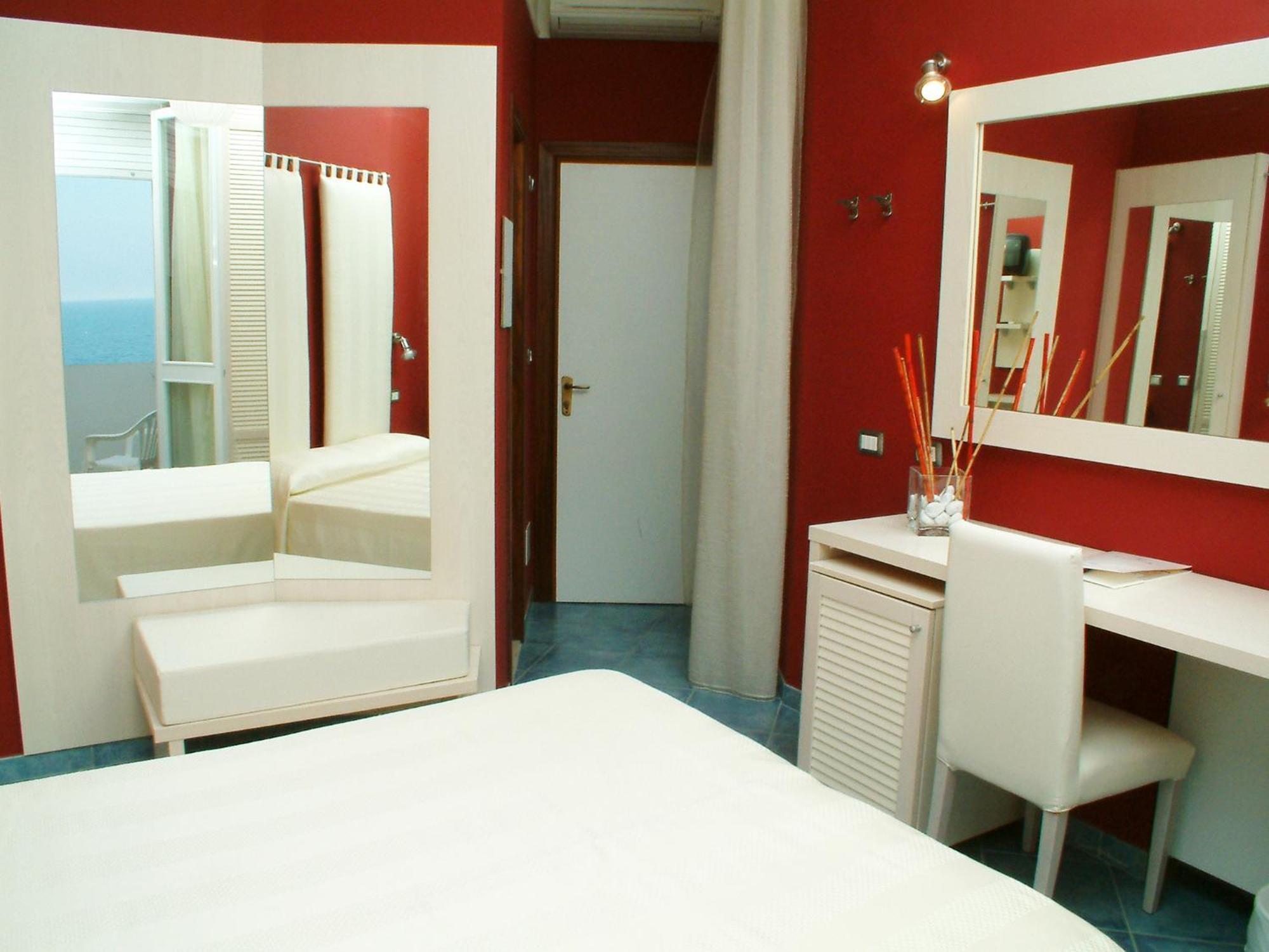 Alexandra Plaza Hotel Riccione Exteriör bild